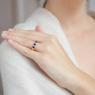 Bague Susitna Or Jaune 750, Saphirs 1,16 ct, Diamants 0,02 ct - Porchet