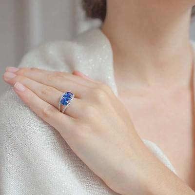 Bague Torbert Or Blanc 750, Saphirs 3,9 cts, Diamants 0,29 ct - Porchet