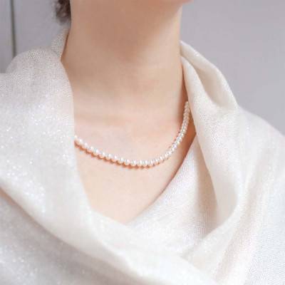 750 Yellow Gold, Pearl and Nacre Necklace, Length 45 cm, Diameter 5.50 mm to 6 mm - Porchet
