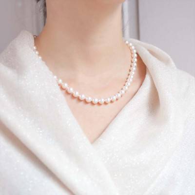 Akoya Pearl Yellow Gold Necklace Ø7,50-8 mm, 45 cm Length - Porchet