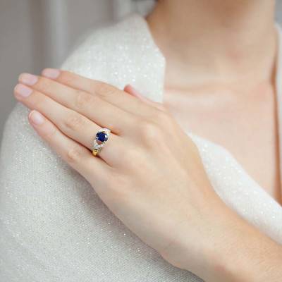 Bague Spurr 2 ors 750, Saphir 1,50 ct, Diamants 0,08 ct - Porchet