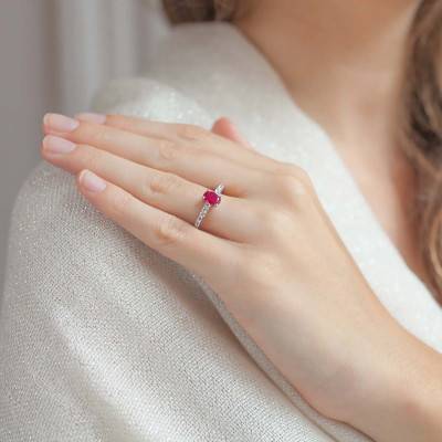Bague Tamz Or Blanc 750, Rubis 1 ct, Diamants 0,35 ct - Porchet