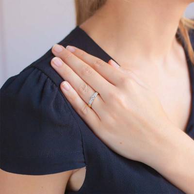 0.18 ct Diamond Solitaire Ring with Pavé Setting in 750/1000 Yellow Gold - Juweel