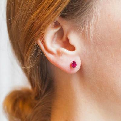 Boucles d'oreilles Or Blanc 750, rubis ovale - Joelli