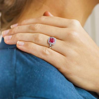 Bague Hygie Or Blanc 750, Rubis 0,65 ct, Diamants 0,068 ct - Joelli