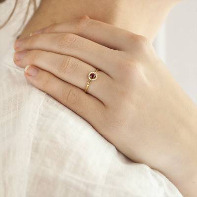 Bague Alaverdi Or Jaune 750, Rubis 0,18 ct, Diamants 0,06 ct - Diamond Lady