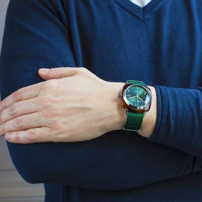 Montre Clubmaster HMS Date Acétate Ecaille de tortue cadran Vert anglais - Briston