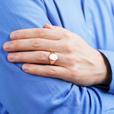 750 Yellow Gold Signet Ring, 10 x 14 mm - Imperium