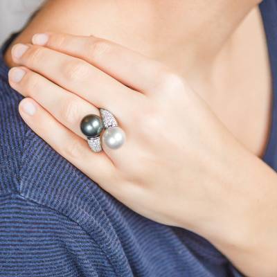 Toi et Moi Tahitian Pearl and White Pearl 750/1000 White Gold Ring - Porchet