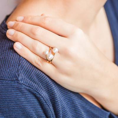 750 Yellow Gold & Cultured Pearl Trio Ring - Porchet