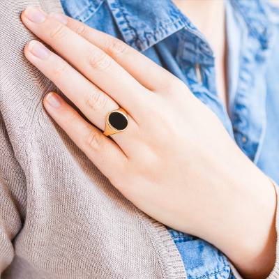 375 Yellow Gold & Onyx Signet Ring, Dimension 10 x 13 mm - Imperium