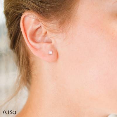 1 Puce d'oreille diamant princesse & Or Blanc 750 - Emanessence