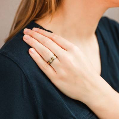 Théa Titanium and 750/1000 Yellow Gold Comfort Band Wedding Ring - Aurodesign