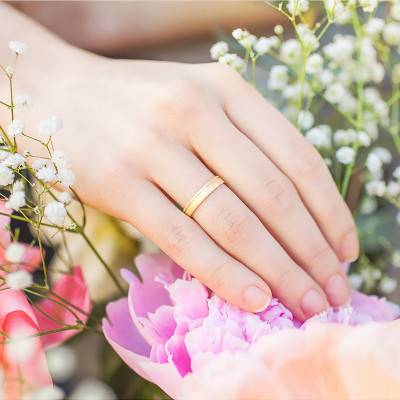 375 Yellow Gold Standard Half-Dome Wedding Ring Séville, Width 3.50 mm - Amore