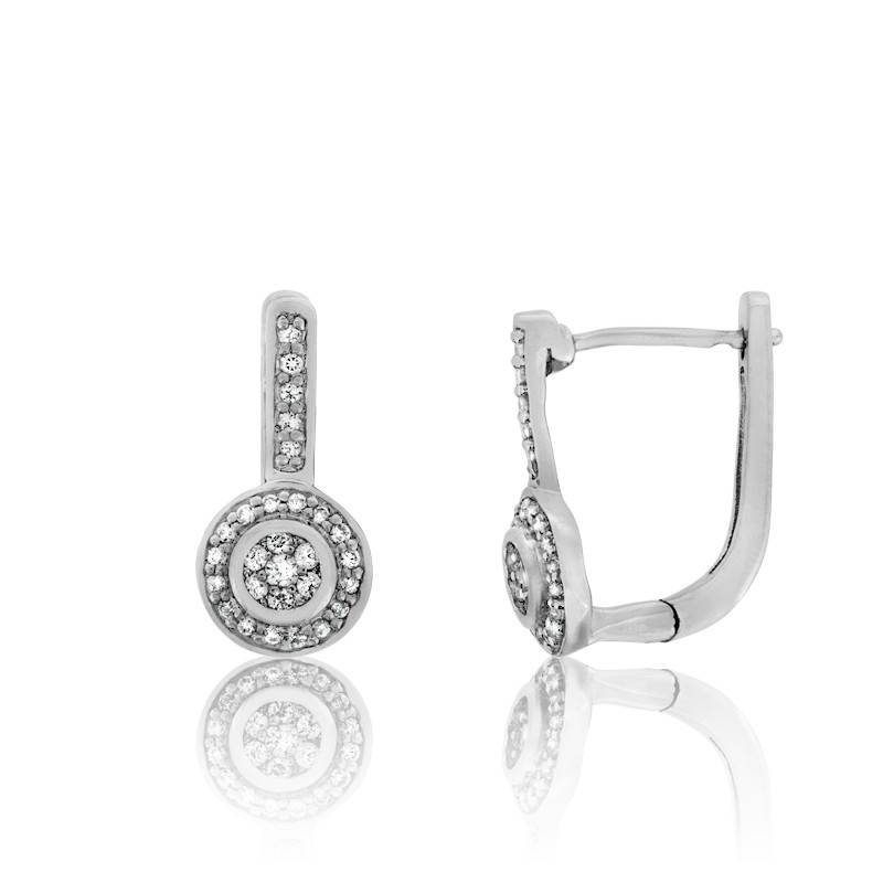 Boucles d'oreille dormeuses en argent Diamètre 1 cm avec brillants ronds.