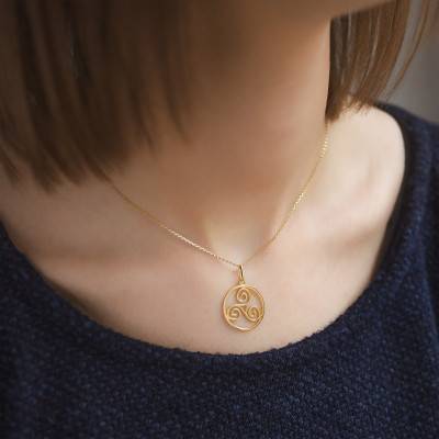 Yellow Gold 375/1000 or 750/1000 Encircled Openwork Triskel Pendant - Lucas Lucor