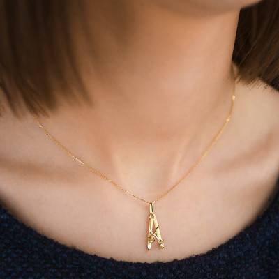 750/1000 Yellow Gold Ski Pendant - Lucas Lucor