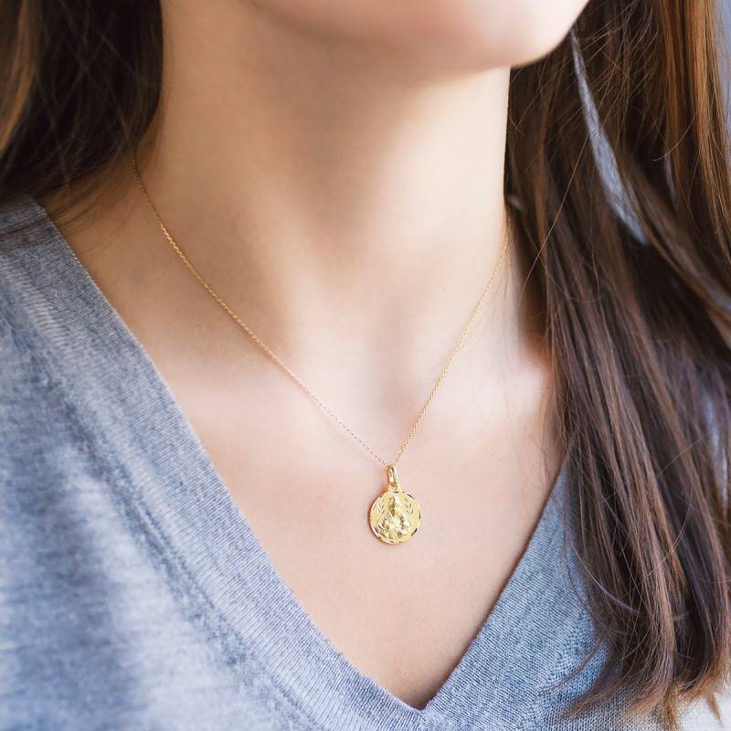 750 Yellow Gold Faceted Maternity Virgin With Wheat Ears Medal, Diameter 16 mm to 20 mm - Lumiosa