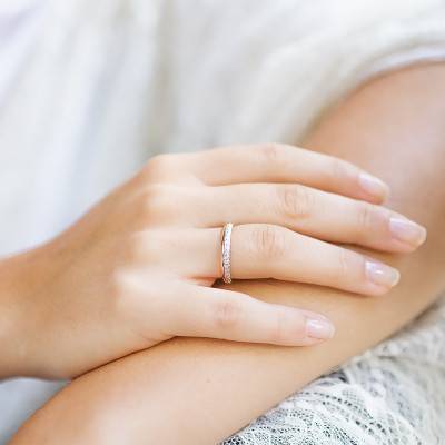 Sacha Half-Domed Comfort-Fit Two-Gold 750 Wedding Ring - Ponce