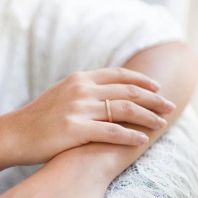 750 Rose Gold Diamond Standard Alicante Wedding Ring, Width 2.50 mm - Ponce