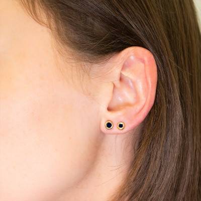 Puces d'oreilles saphir, Or Jaune 750 - Emanessence