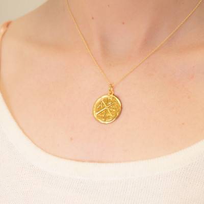 Hammered Chi-Rho 750/1000 Yellow Gold Medal, Diameter 15 mm to 22 mm - Becker