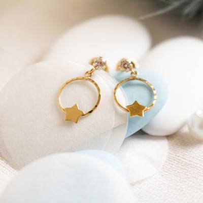 Boucles d'oreilles cercle étoile oxyde & or jaune - Bambins