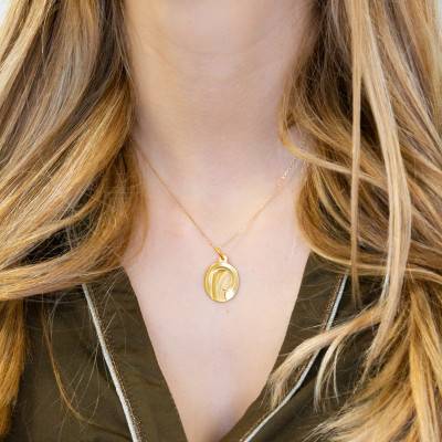 750/1000 Yellow Gold Oval Virgin Mary Medal with Halo - Argyor