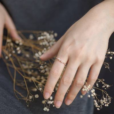 750 Rose Gold & Diamond River Ring - Divine