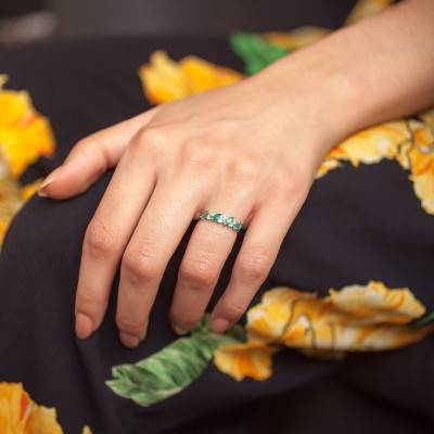 Bague de Fiançailles Emeraude en Or Blanc 375 & Oxydes de Zirconium - Aurora