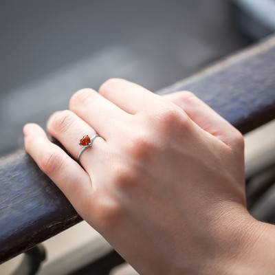 White Gold 375 Garnet Heart Ring - Aurora