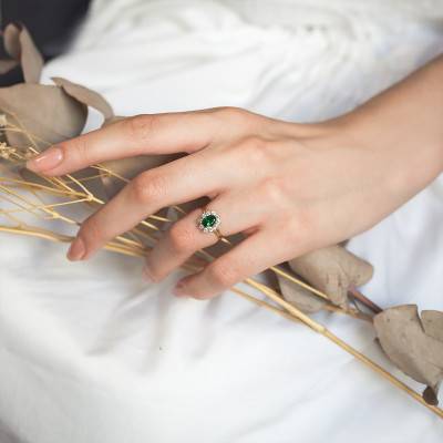 Yellow Gold 750 Cubic Zirconia Daisy Ring - Aurora