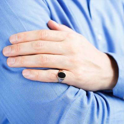750 White Gold & Onyx Signet Ring, 10 x 13 mm - Imperium