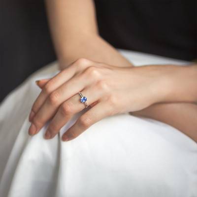 Bague Or Blanc 750, Saphir Ceylan 1,06 ct, Diamants 0,06 ct - Aurora