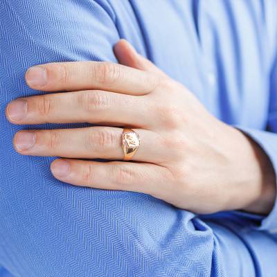 Yellow Gold 375/1000 Barrel Star Initial Signet Ring, 10 x 12 mm - Imperium