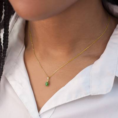 750/1000 Yellow Gold, Diamond & Oval Emerald Pendant - Aurora