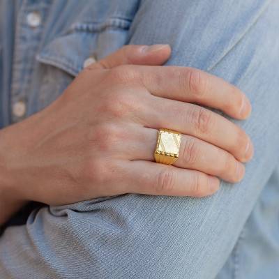 Grooved Gold-Plated Signet Ring, 12.50 x 12.50 mm - Imperium