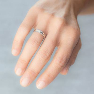 375 2-Gold Half-Dome Standard Diamond-Cut Santander Wedding Ring, Width 4 mm - Amore