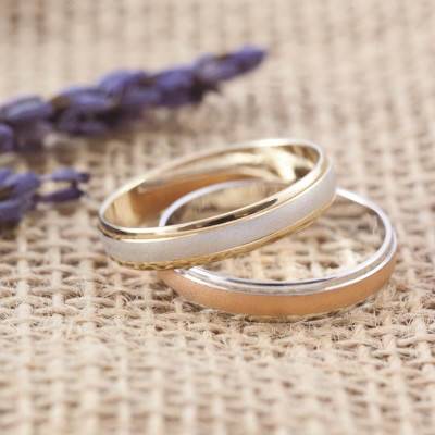 375 Two-Tone Gold Standard Ribbon Wedding Ring Logrono, Width 4 mm - Amore