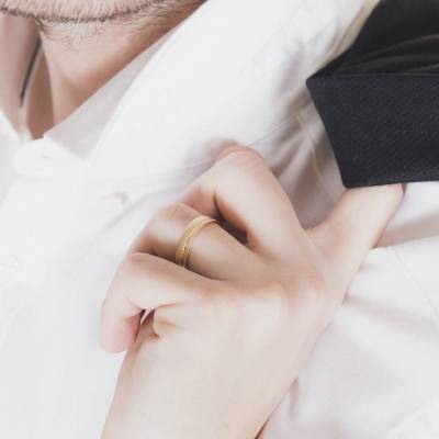 Candeleda Standard Ribbon 750/1000 Yellow Gold Wedding Ring, Width 4.50 mm - Amore