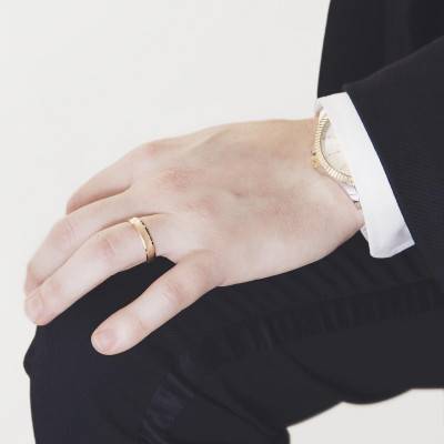 375 Yellow Gold Standard Concave Cordoue Wedding Ring, Width 4 mm - Amore