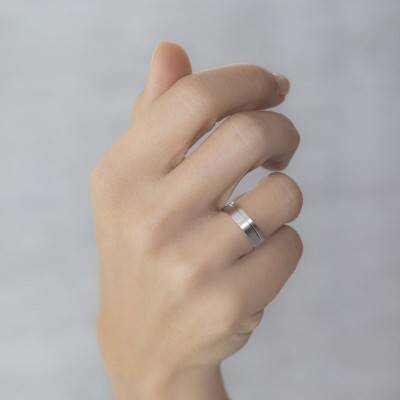 Standard Ribbon 375/1000 White Gold Oviedo Wedding Ring, Width 5 mm - Amore