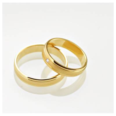 Yellow Gold 750 Standard Half-Dome Wedding Ring Bilbao, Width 4 mm - Amore