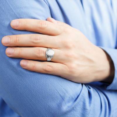 750/1000 White Gold Octagonal Signet Ring, 11 x 13 mm - Imperium