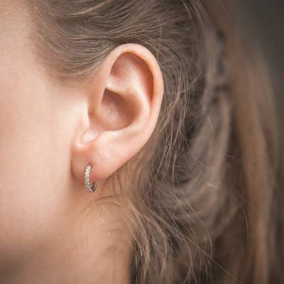 White Gold & Green Quartz Hoop Earrings, 12 mm Diameter - Aurora