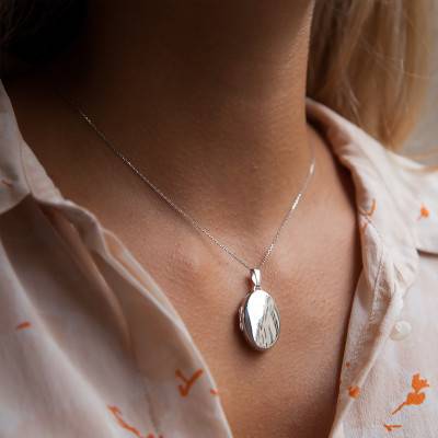 925 Rhodium-Plated Silver Oval Photo Pendant - Emanessence