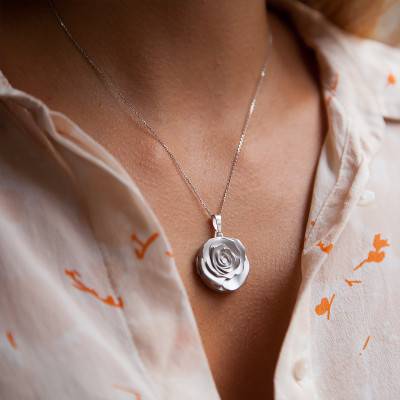 925 Rhodium-Plated Silver Rose Relief Photo Pendant - Emanessence