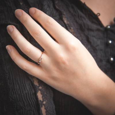 Rose Gold 375 or 750 Morganite & 2-Diamond Accent Solitaire Ring - Aurora