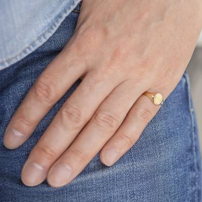 375 Yellow Gold Signet Ring with Beaded Crown, 6 x 9.50 mm - Imperium