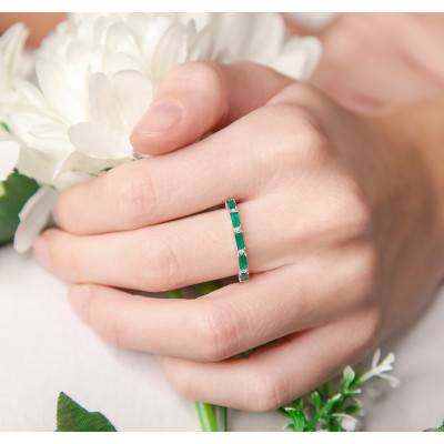 Bague Or Blanc 375 ou 750, Emeraudes 0,66 ct, Diamants 0,03 ct - Aurora